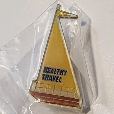 Коллекционный желтый парусный жилет на лацкане для здоровых путешествий  - Изображение 1 из 4