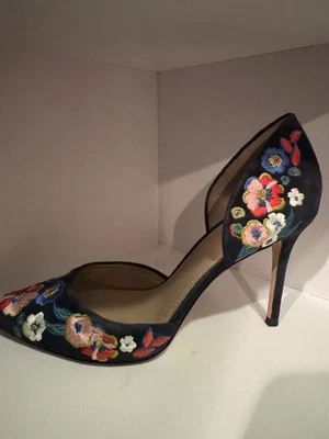 TORY BURCH Navy Blue Rosemont Suede Floral Embroidered D'Orsay Pumps 5.5 Shoes - Image 1 of 4