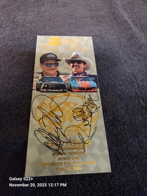 Boleto autografiado de Dale Earnhardt, Richard Petty, firmado.  Foto 1 de 4