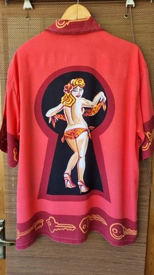 😎CAMISA MAMBO ALTA L "BURACO DA FECHADURA" - Imagem 1 de 4