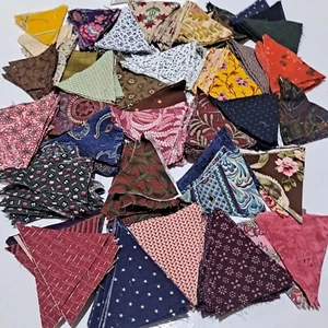 Vtg Lot of 100+ Pieces Pre-Cut Cotton Quilt Fabric 3 Triangle Shapes Mini Print - Picture 1 of 12