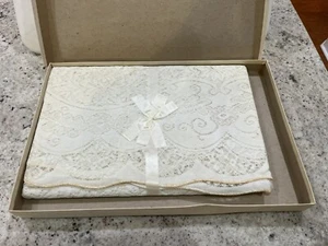 NUEVO Mantel Scranton Encaje 70x90 Blanco Caja Original Poli Menos Ornamentación - Imagen 1 de 10