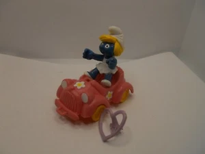 SUPERSMURFS da BARBAPUFFO 40241 PUFFETTA AUTO SMURFETTE PINK CAR no box H.KONG - Imagen 1 de 2