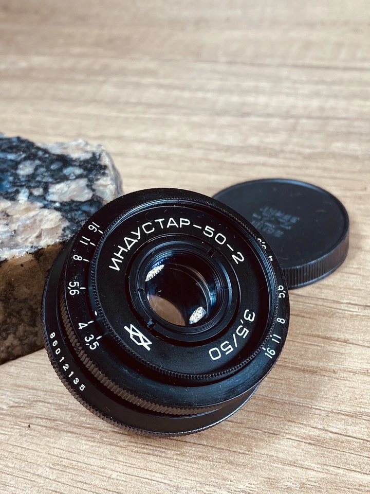 Industar 50-2 50mm f3,5 Russian Bokeh portrait Lens DSLR M42 Mount Old #6557 - Image 1 of 4