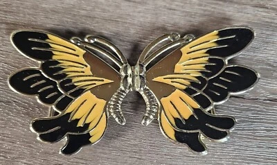 Juego de hebillas de cinturón mariposa vintage en tono dorado. Alas color negro y crema 2.5"T Foto 1 de 2
