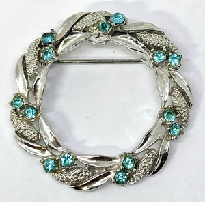 Vintage SIGNIERTE GERRY'S silberfarbene Kranz Brosche Anstecknadel blaue Strasssteine / Kristalle - Bild 1 von 7