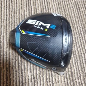 TaylorMade SIM2 MAX-D 9 degree Driver Head only Right handed W/Cover,Back weight - Picture 1 of 9