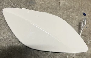 14-16 MERCEDES CLA250 FRONT BUMPER TOW HOOK COVER - Circus WHITE- 650 - Picture 1 of 1