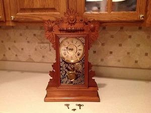 Antique Carp Mantle Clock Wm. L. Gilbert Clock Co USA Very Nice W/ Keys - Picture 1 of 12