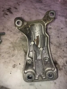 2007-2009 Audi A4 Quattro RH pass transmission bracket 2.0T A1 - Picture 1 of 9