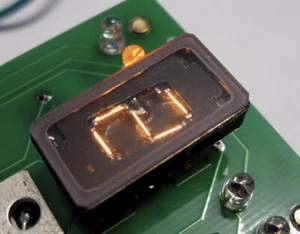 3015-F Incandescent 7 Segment Display w. Decimal Point, Fuji, Numitron, Minitron - Picture 1 of 6