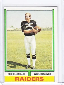 1974 Topps Football Card #490 Fred Biletnikoff Oakland Raiders - Ex-ExMt - Picture 1 of 2