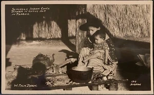 Foto reale RPPC Seminole cuochi indiani cena capanna nativa West Palm Beach Florida - Foto 1 di 2
