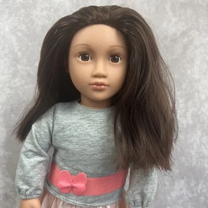 Our Generation by Battat 18 Zoll Puppe hellbraune Haut lange braune Haare braune Augen - Bild 1 von 9