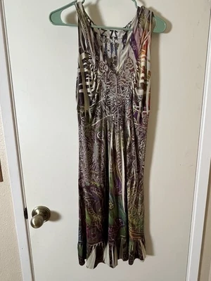 Vestido Unity World Wear Talla S Adornado Sin Mangas Boho Recorte Espalda Detalle de Encaje Foto 1 de 4