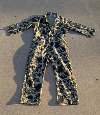 NOS ~ Vintage Men's Walls Green Duck Woodland Camo Coveralls Unlined, Size Large - Image 1 of 4
