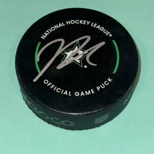 JASON ROBERTSON Signed Dallas STARS Official GAME Puck Beckett BAS - Picture 1 of 3
