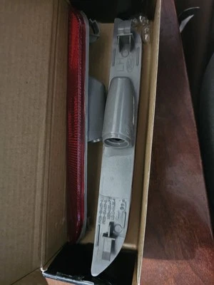 2015-2023 FORD MUSTANG GT  ECOBOOST OEM Pair Rear Side Marker Lights W BULBS - Image 1 of 4