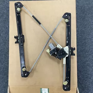 New Genuine Range Rover Front Left Hand Window Regulator LR153950 - Picture 1 of 2