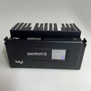 Pentium II Processor 266MHZ SL2HC 80522PX266512EC - Picture 1 of 8