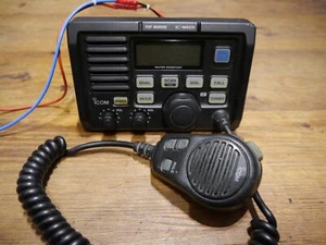 ICOM IC M503 VHF Marine Transceiver - Bild 1 von 3