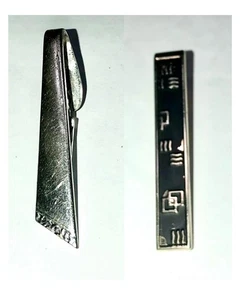 Clip de barra de corbata tono plateado simple liso y oscilante tono negro y dorado ambos de colección para hombre - Imagen 1 de 11