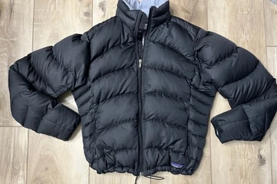 Patagonia Women's Down Puffer Jacket 84613  Black Size Large - Image 1 of 4