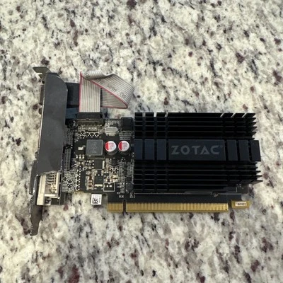 TARJETA DE VIDEO ZOTAC Geforce gt 710 zone edition zt-71301-20l 1gb ddr3 pcie l9-4(8) Foto 1 de 2
