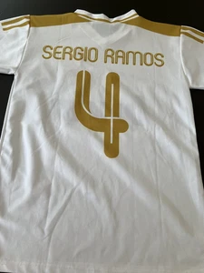 Real Madrid Spanien Sergio Ramos #4 Fußball Trikot Tee 12 Jahre Italien (GR176A) - Bild 1 von 8
