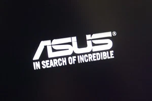 ASUS X1704 Intel Core i7 5,0 GHz 17,3 2 TB SSD 40 GB RAM Intel Iris Windows 11 Pro - Imagen 1 de 24