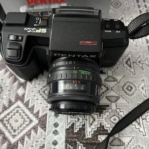 Appareil photo argentique 35 mm Pentax SFXN avec objectif et boîte bien lire les détails - Photo 1/10