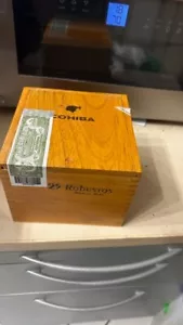 Leer Zigarrenkiste Cohiba Robustos - Bild 1 von 1
