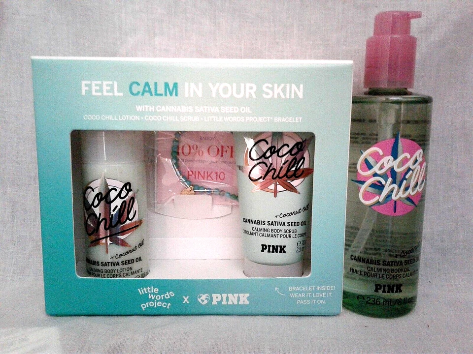Nuevo conjunto de loción corporal, exfoliante y cuidado de aceite Victoria's Secrets Calm Coco Chill Foto 1 de 1