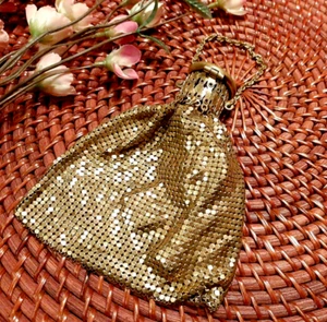 Cartera bolsa de malla dorada expandible Whiting Davis de colección ~ Chatelaine - Imagen 1 de 7