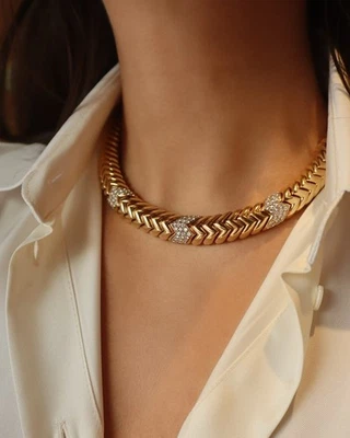 10K Yellow Gold Lab Grown Diamond Accent Chevron Choker Necklace Fine Jewellery - Image 1 of 4