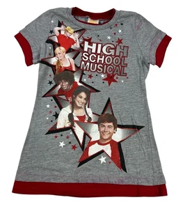 VTG Y2K Disney High School Musical 2 Girls T-Shirt Medium Zac Efron Movie Cast - Picture 1 of 10
