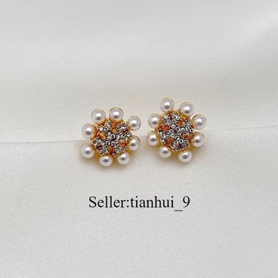 New! Tory Kira Pearl Gold Flower Stud Earrings with Jewelry Pouch Size:1.3*1.2cm - Image 1 of 2
