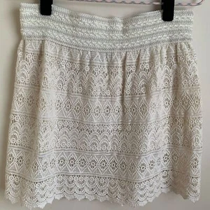 Gina Louise Lace Cotton Crochet Mini Skirt Cream Sz L - Picture 1 of 11