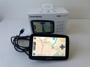 TomTom Via 1525M 4AA53 5 Inch GPS Navigation Device TESTED Mount Cable Bundle - Picture 1 of 8
