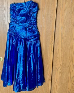 VESTIDO DE FIESTA VINTAGE ZUM ZUM AZUL METÁLICO SIN MANGAS TALLA 9/10 - DOBLADILLO ROTO - Imagen 1 de 10