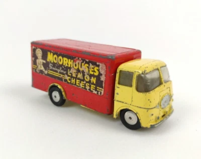 AUTO MODELLINO CAMION CORGI TOYS E.R.F. MODEL 44 G GIOCATTOLO VINTAGE - Immagine 1 di 4