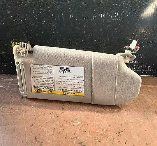 2009-2013 Infiniti G37 Left driver Side Sun Visor Assembly OEM With Warranty Foto 1 de 4