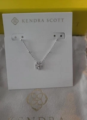 Kendra Scott Mylah Copo de Nieve Cristal Collar Plata Nuevo con Etiquetas $60 Bolsa y Caja de Regalo  Foto 1 de 4