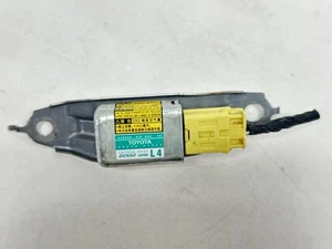 T50763 2004-2009 Toyota Prius Rear L4 Sensor Module Left 89834-47020 OEM - Picture 1 of 6