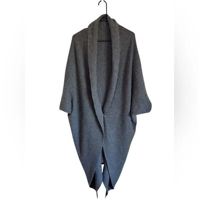Elie Tahari Long Knit Cardigan Sweater Short Sleeve Size XL Gray Cashmere - Image 1 of 4