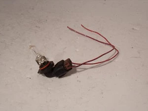 1995-1997 TOYOTA AVALON HEADLIGHT LAMP LENS BLACK BULB PLUG CONNECTOR #SH162 - Picture 1 of 2