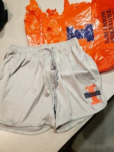 Women's fighting Ilini shorts S/M New no tags free ship - Picture 1 of 2