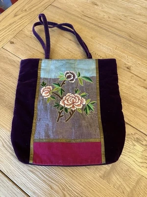 Vintage Style Embroidered Tote Bag - Image 1 of 4