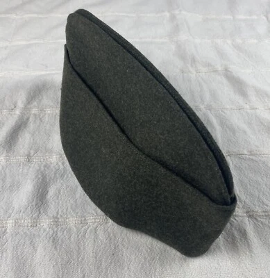 Gorra de guarnición de lana vintage para hombre talla 7 Alemania Oriental NVA Foto 1 de 4