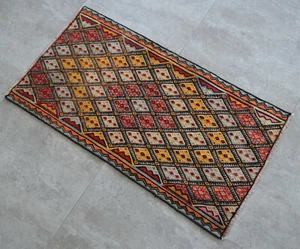 1′9″ x 3′3″ Turkish Kilim Mini Rug HandMade Wool Braided Rug Anatolia Kilim Rug - Picture 1 of 4
